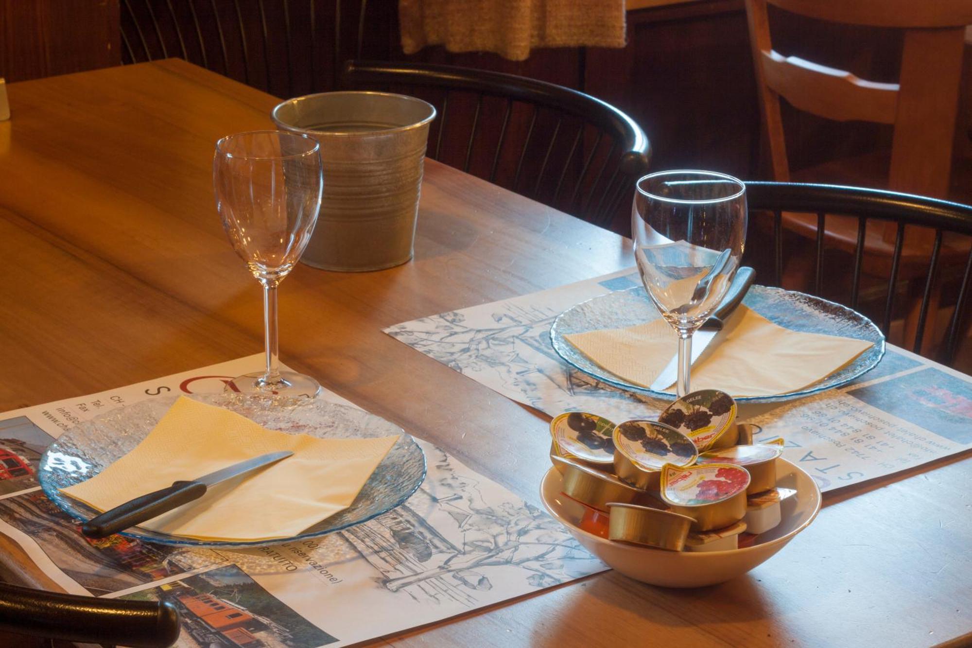 Ristorante Pensione Chalet Stazione Поскиаво Екстериор снимка