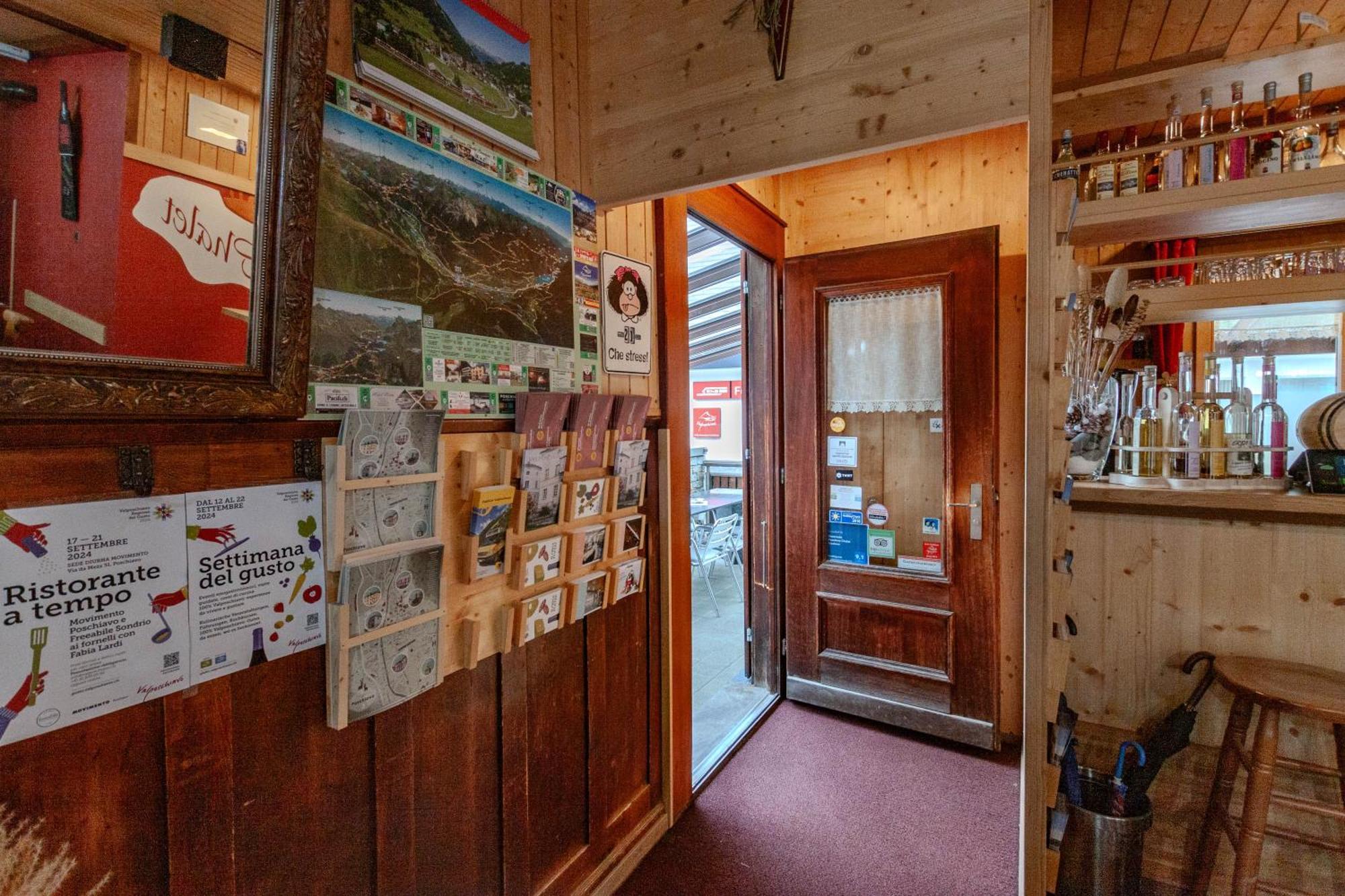 Ristorante Pensione Chalet Stazione Поскиаво Екстериор снимка