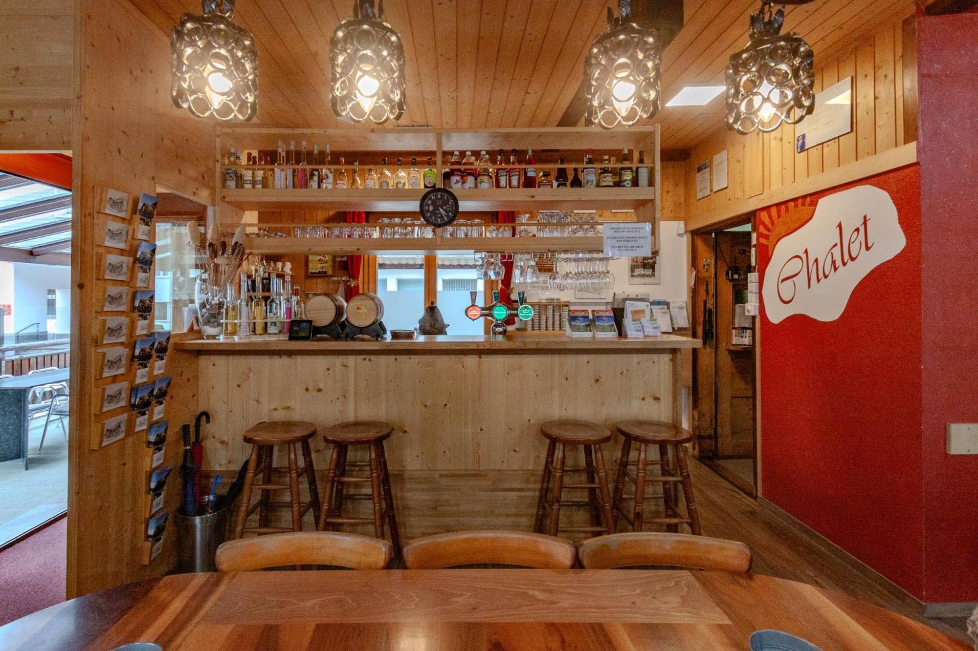 Ristorante Pensione Chalet Stazione Поскиаво Екстериор снимка